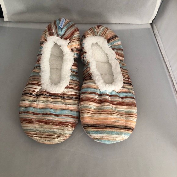snoozies house slippers